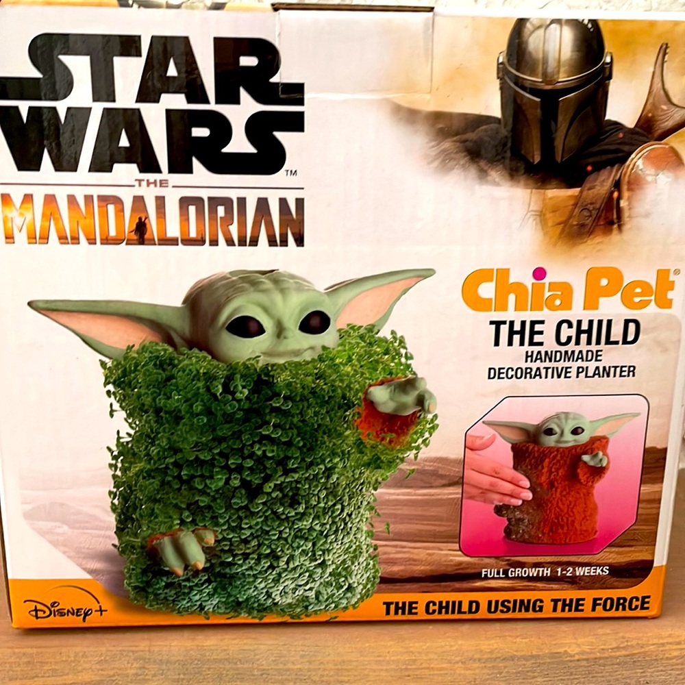 Star Wars (Mandalorian Chia Pet) Handmade Decorative Planter-full growth 1-2 wks